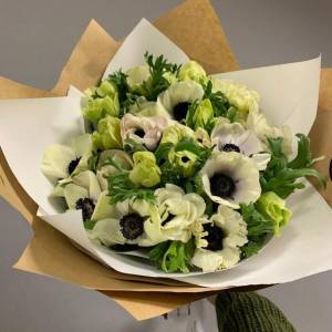Букет с анемонами "Гармония"