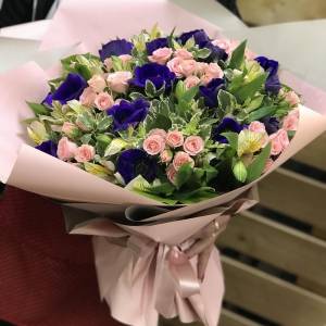 Букет с анемонами "Праздничный"