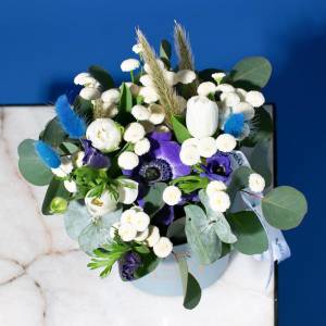 Букет с анемонами "Париж"