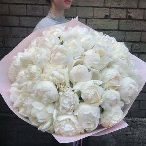 Букет пионов "Благородный вкус"