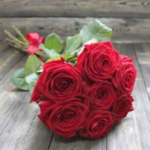 Классический красный букет