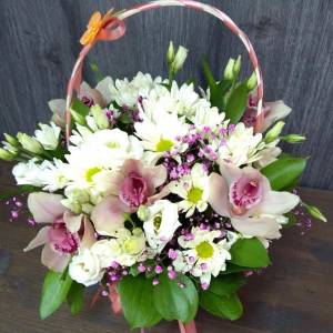 Корзина с цветами