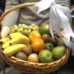 Букет "Фруктовый рай" в корзине